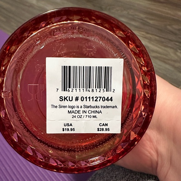 BNWT Starbucks Venti 24 oz 2021 Holiday Rose Gold Jewelled Diamond Tumbler - Picture 3 of 3